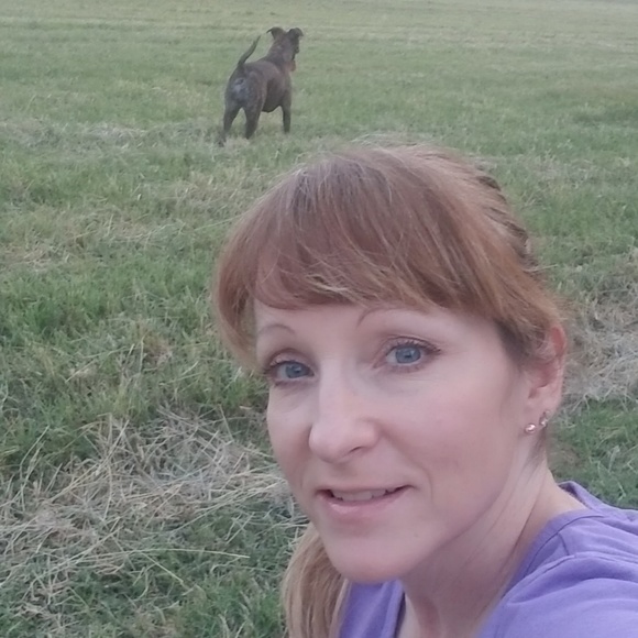 Meet your Posher, Suzanne - Picture 2 of 4